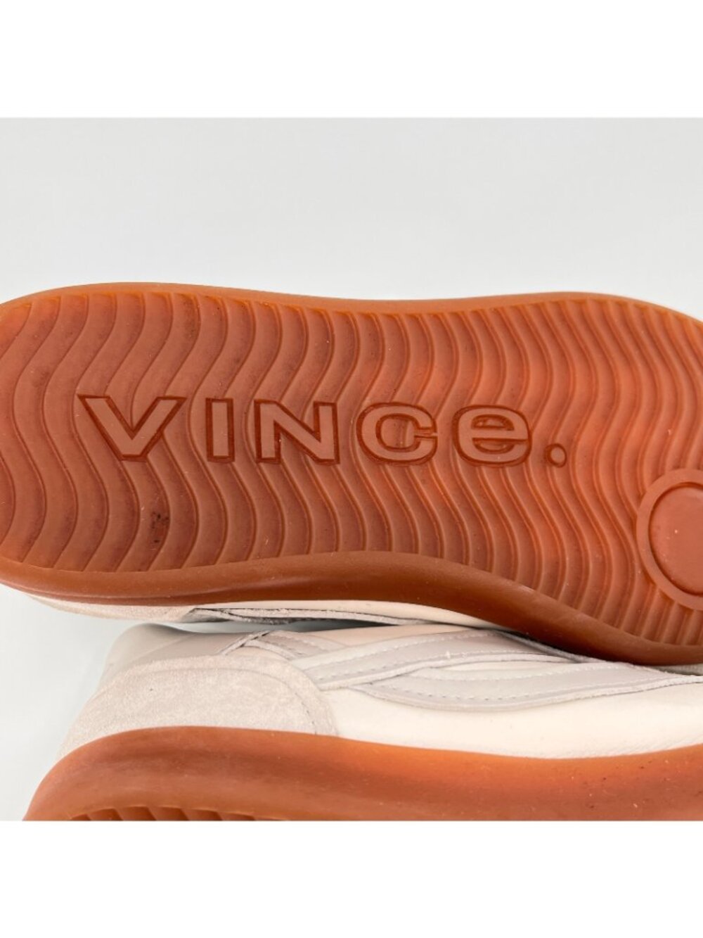 Vince Women's Oasis Runner Lace up Sneakers Size US 7.5 M - Picture 12 of 12